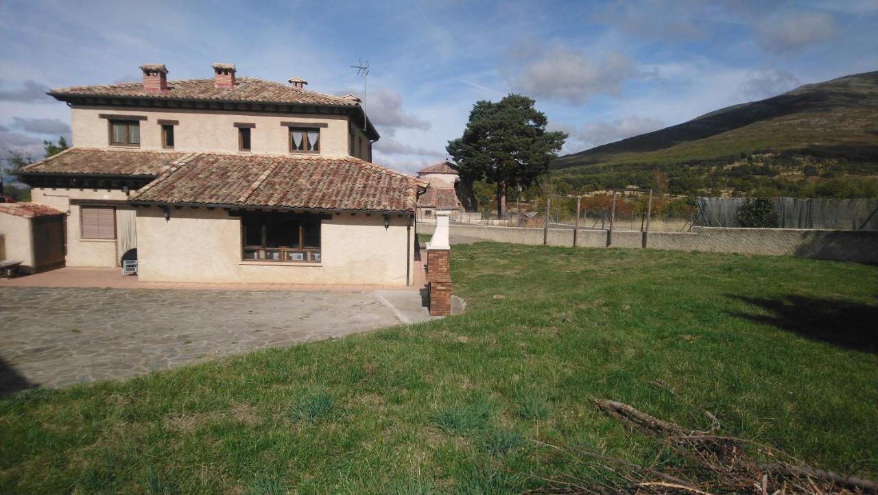 Villa El Mirador del Hayedo Riofrio de Riaza Exterior foto